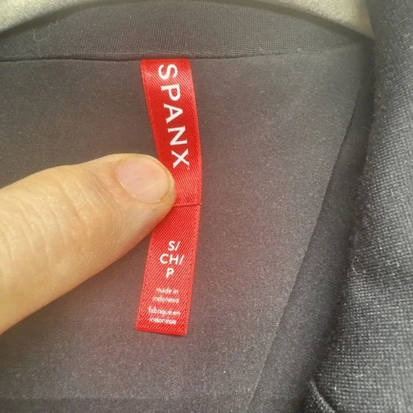 Spanx Women's Black Tailored Blazer Asymmetrical Jacket Size Small Office Wear - Picture 3 of 11